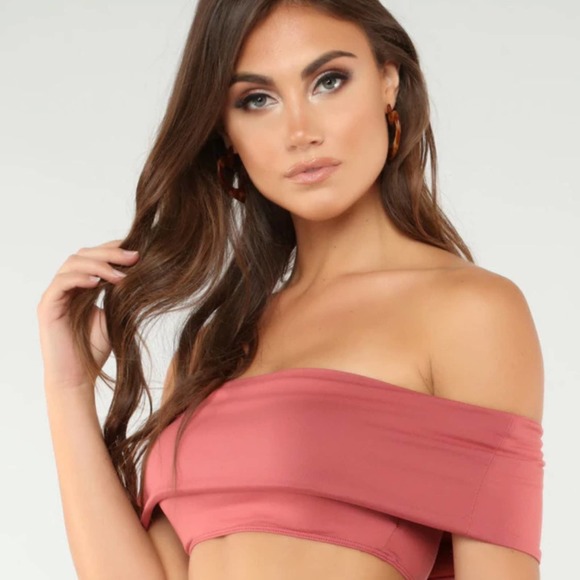 Fashion Nova Women's‎ Off The Shoulder Crop Top Blouse Size Large - Picture 3 of 6